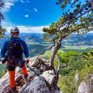 via ferrata tanfolyam climbers